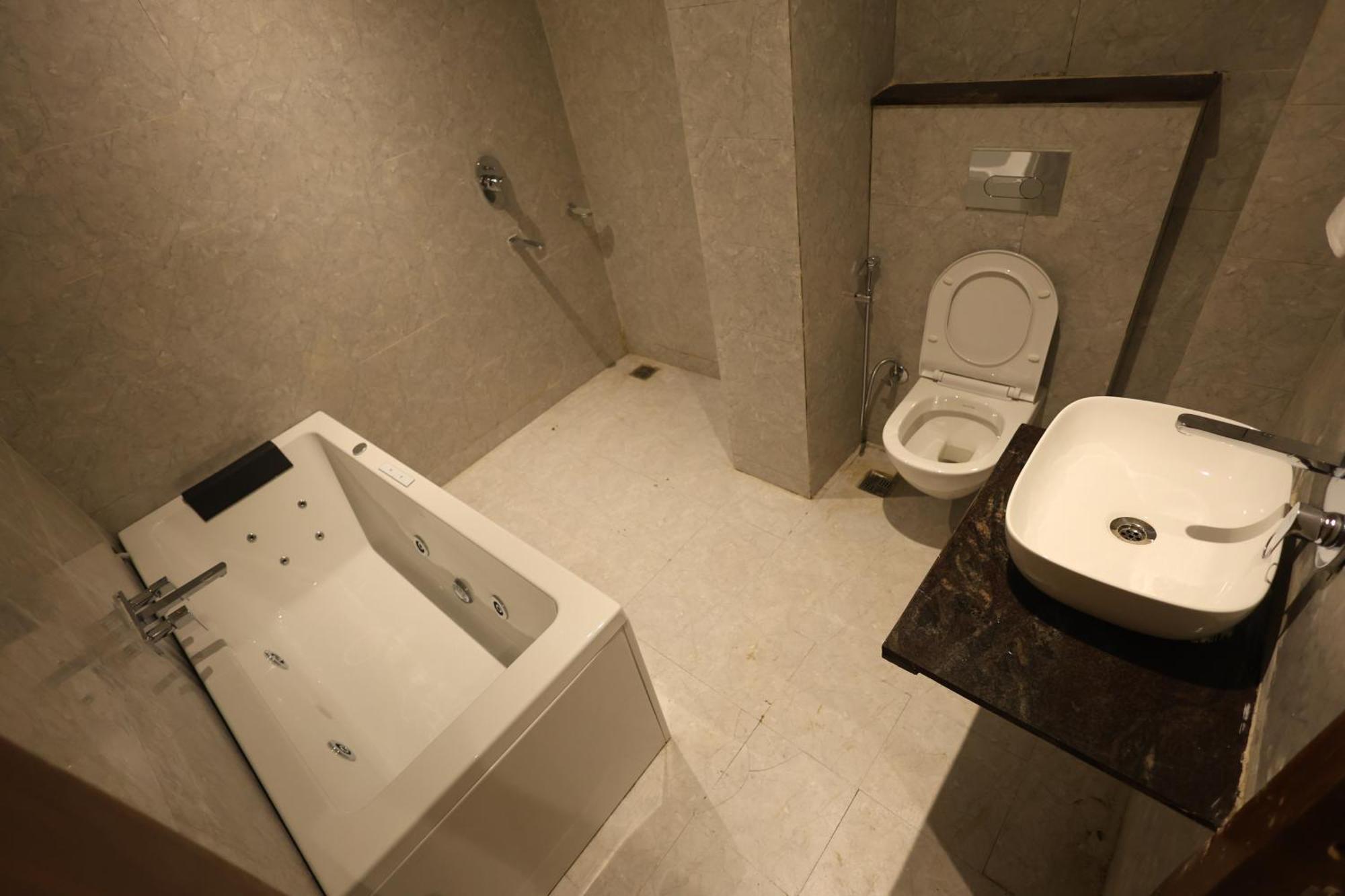 Aceotel Premier, Vijay Nagar 印多尔 外观 照片